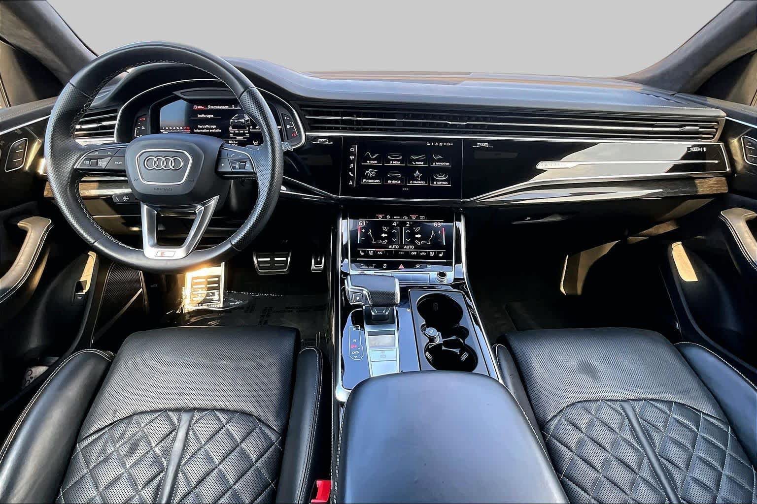 Used 2022 Audi SQ8 Prestige AWD/4WD image 14