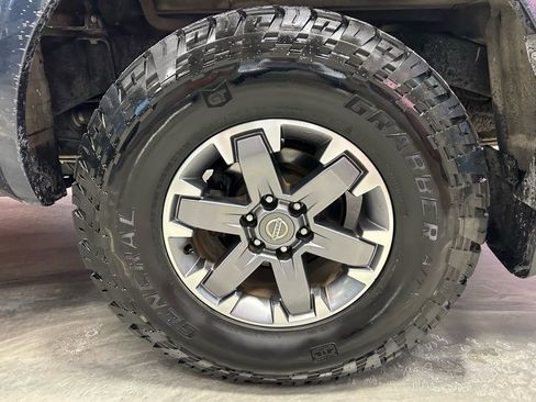 Used 2017 Nissan Frontier PRO-4X w/ Pro-4x Luxury Package image 22