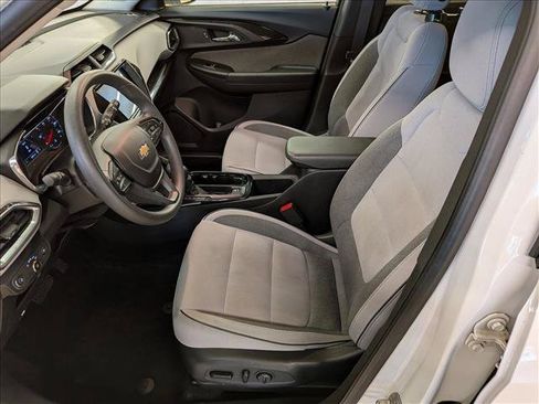Used 2021 Chevrolet TrailBlazer LT w/ Sun and Liftgate Package FWD image 20