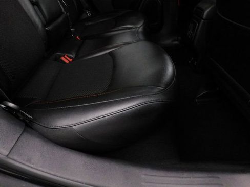 Used 2020 Jeep Compass Trailhawk image 31