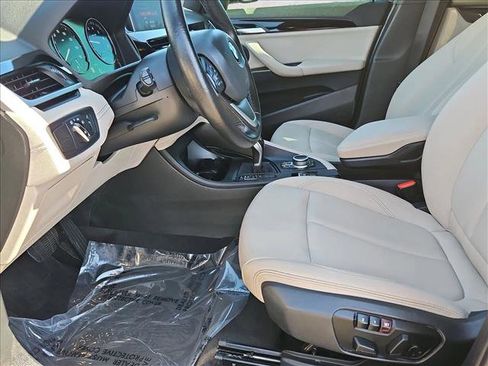 Used 2021 BMW X1 sDrive28i w/ Convenience Package image 17