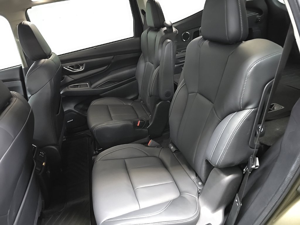 Used 2025 Subaru Ascent Limited AWD/4WD image 32