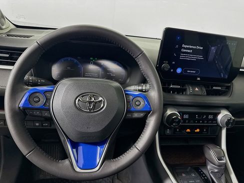 Used 2023 Toyota RAV4 Limited image 11