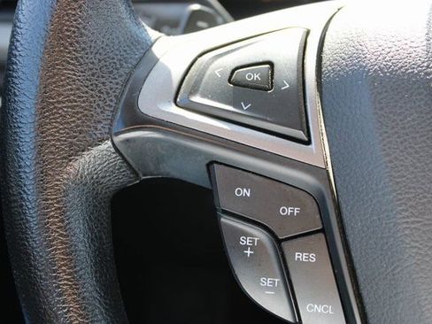 Used 2019 Ford Fusion SE image 17