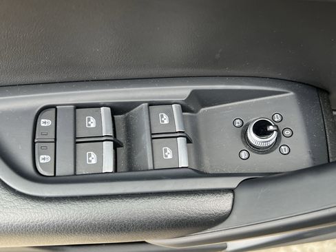 Used 2022 Audi Q5 2.0T Premium w/ Convenience Package image 15