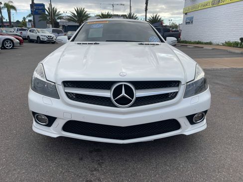 Used 2011 Mercedes-Benz SL 550 image 8