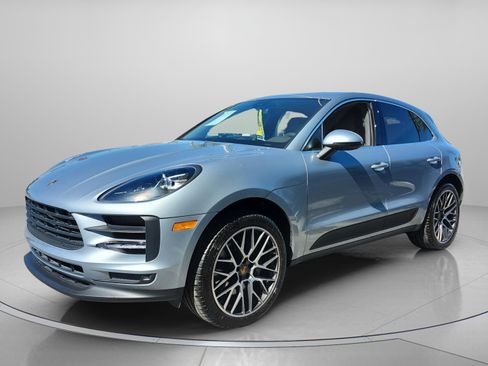 Used 2020 Porsche Macan S image 2