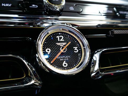 Used 2021 Bentley Flying Spur W12 image 80