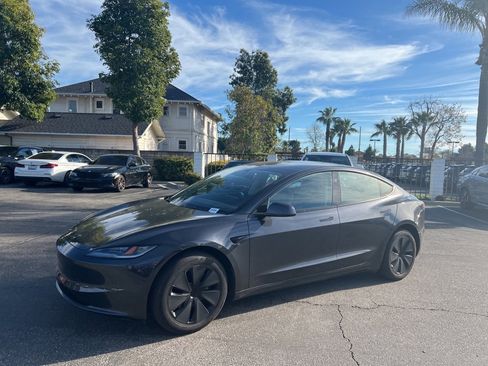 Used 2025 Tesla Model 3 Long Range image 7