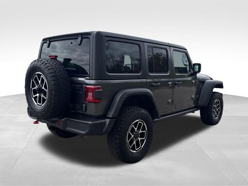 Used 2024 Jeep Wrangler Unlimited Rubicon AWD/4WD image 12