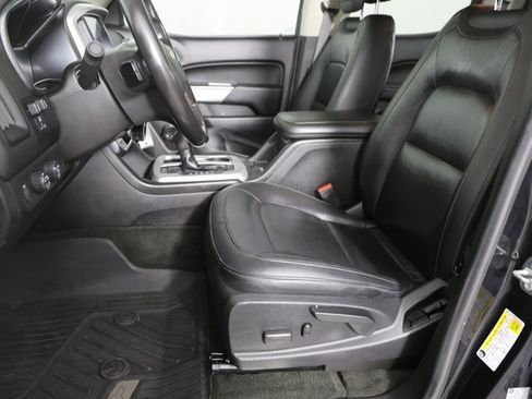 Used 2018 Chevrolet Colorado ZR2 w/ ZR2 Midnight Special Edition image 12