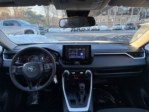 Certified 2022 Toyota RAV4 LE image 16