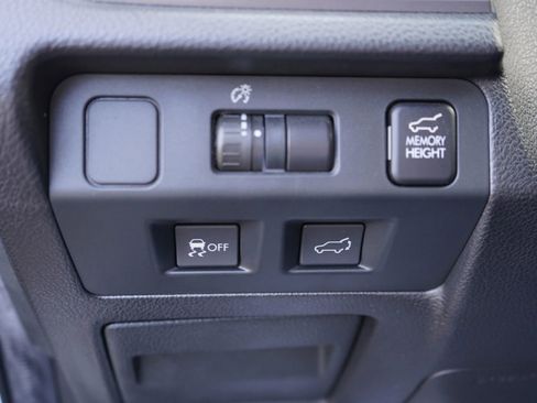 Used 2014 Subaru Forester 2.5i Limited AWD/4WD image 15