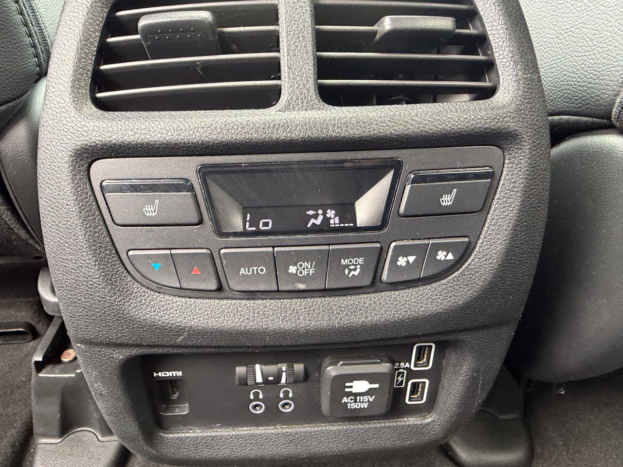 Used 2021 Honda Pilot Touring image 27