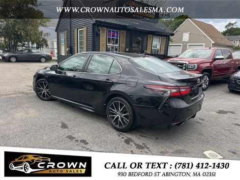 Used 2021 Toyota Camry SE FWD image 6