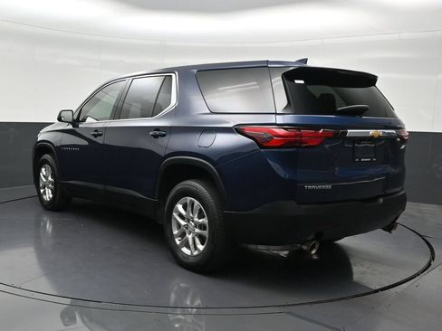 Used 2023 Chevrolet Traverse LS FWD image 3