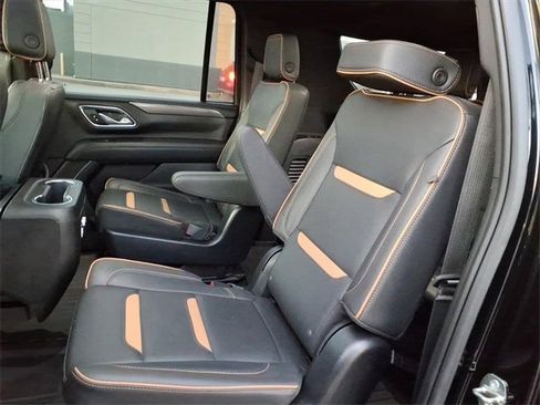 Used 2023 GMC Yukon XL AT4 w/ AT4 Premium Plus Package image 16