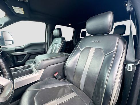 Used 2019 Ford F450 Platinum w/ Platinum Ultimate Package AWD/4WD image 26