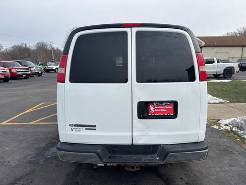 Used 2016 Chevrolet Express 3500 LT w/ LT Preferred Equipment Group image 7