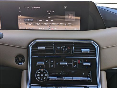 New 2026 Nissan Armada SL w/ Captain's Chari Seat Package image 21