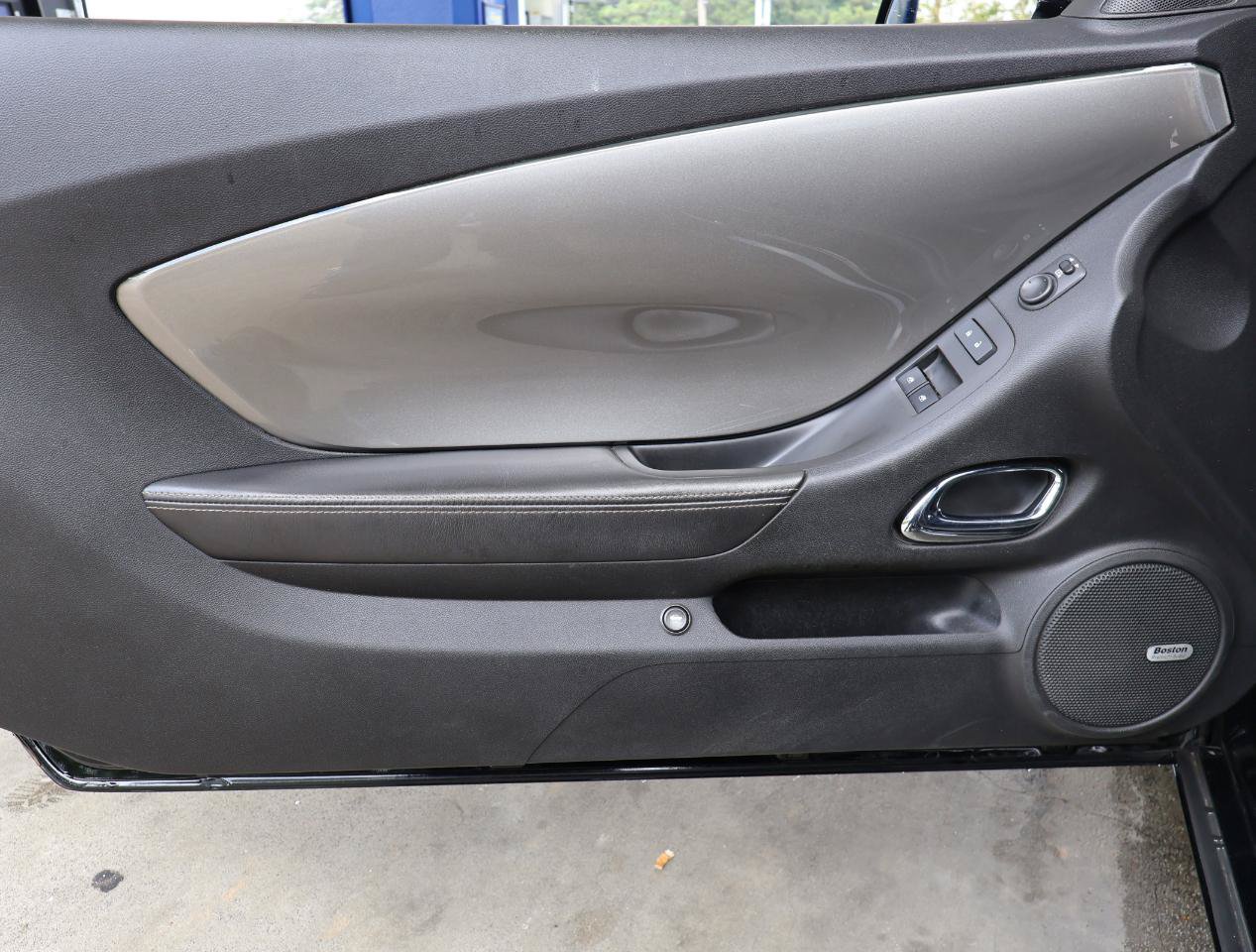 Used 2013 Chevrolet Camaro LT RWD image 33