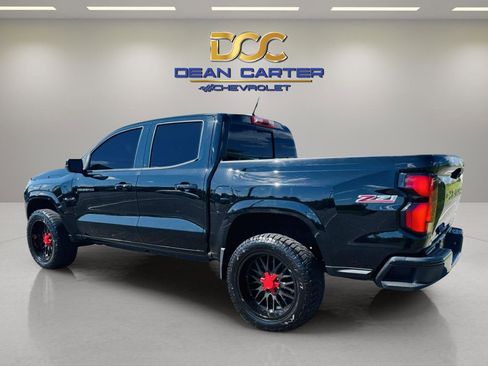 Used 2023 Chevrolet Colorado Z71 image 3