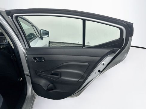Used 2025 Nissan Versa SV FWD image 29