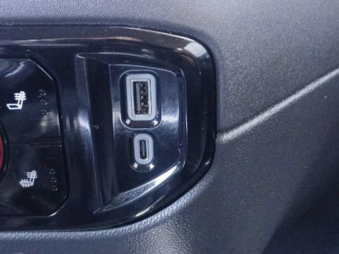 Used 2025 Chevrolet Silverado 1500 LT Trail Boss w/ Protection Package AWD/4WD image 6