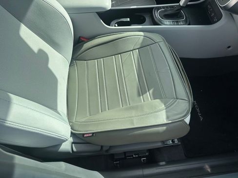 Used 2024 Hyundai Kona SEL image 17