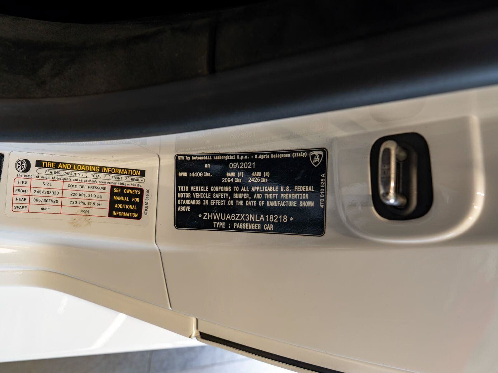 Used 2022 Lamborghini Huracan STO RWD image 94