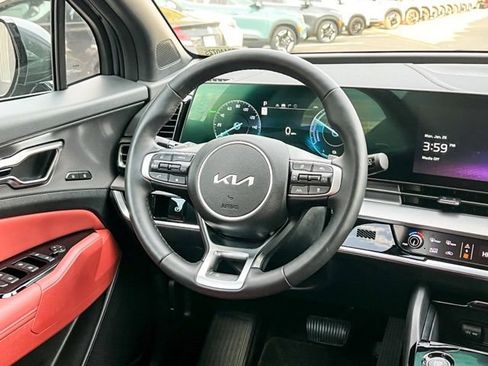 Certified 2025 Kia Sportage SX Prestige image 15
