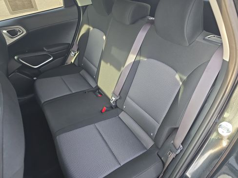 Used 2024 Kia Soul LX w/ Option Group 015 image 16