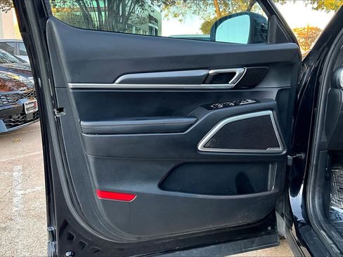 Used 2022 Kia Telluride LX image 20