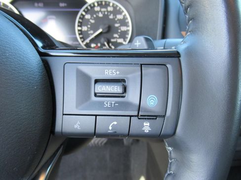 Used 2022 Nissan Rogue SL w/ SL Premium Package FWD image 25