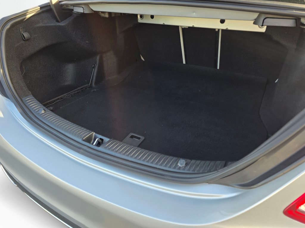 Used 2017 Mercedes-Benz C 300 4MATIC Sedan image 23