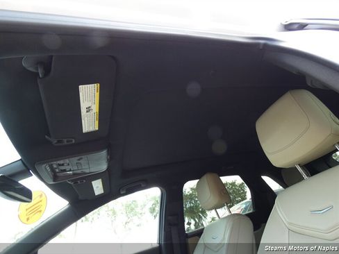 Used 2017 Cadillac XT5 Luxury image 35