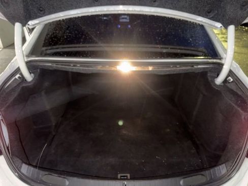 Used 2018 Chevrolet Impala LT image 21