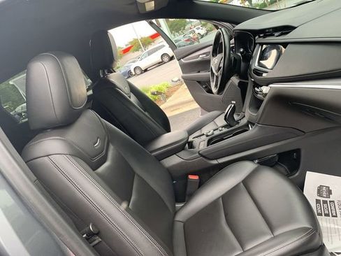 Used 2022 Cadillac XT5 Luxury AWD/4WD image 14