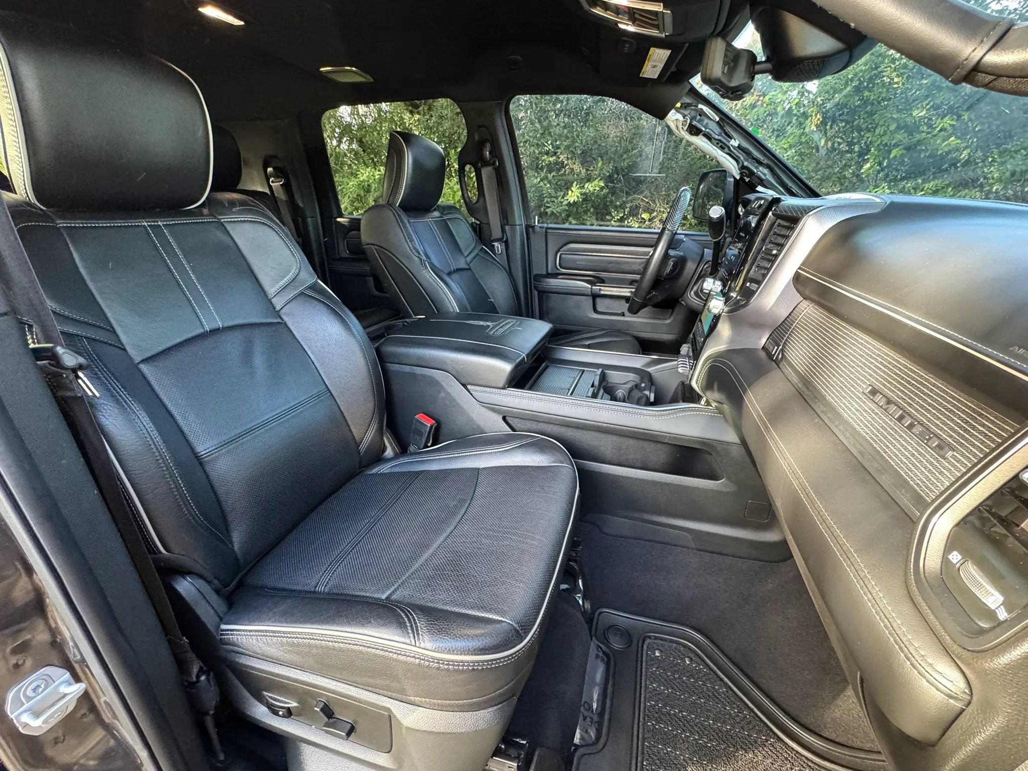 Used 2021 RAM 2500 Limited AWD/4WD image 31
