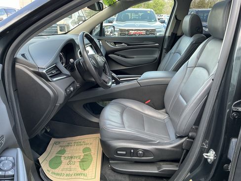 Used 2018 Buick Enclave Premium w/ Experience Buick Package image 15