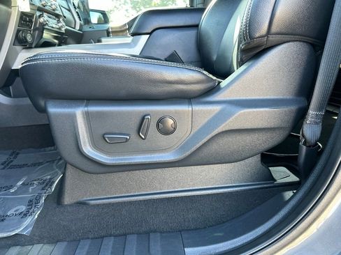 Used 2022 Ford F250 Lariat w/ Chrome Package AWD/4WD image 15