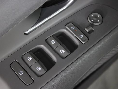 Certified 2025 Hyundai Elantra Sport FWD image 23