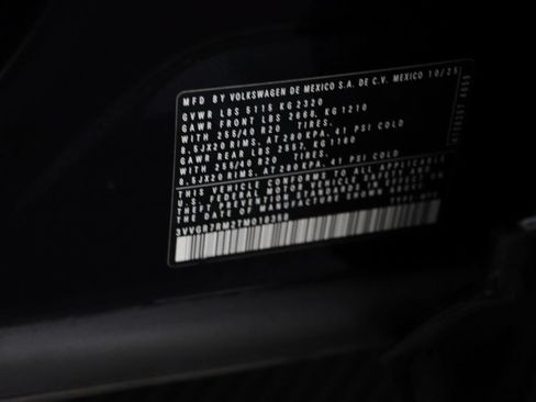 Used 2026 Volkswagen Tiguan SE R-Line AWD/4WD image 22