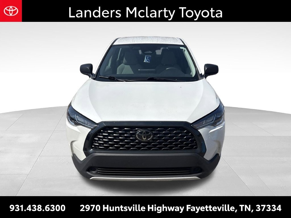 Used 2024 Toyota Corolla Cross L FWD image 2