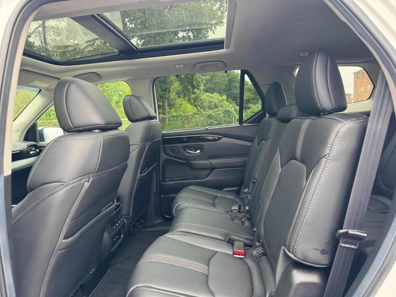 Certified 2025 Honda Pilot Touring image 12