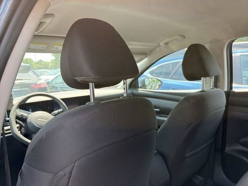 Used 2025 Hyundai Tucson SE FWD image 23