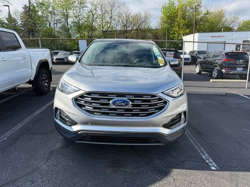 Used 2023 Ford Edge Titanium w/ Class II Trailer Tow Package AWD/4WD image 5