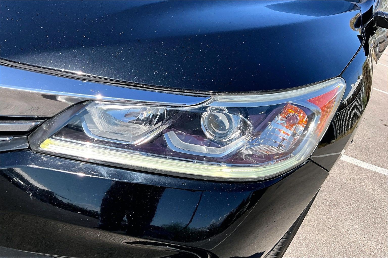 Used 2017 Honda Accord Sport image 29