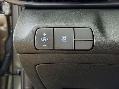 Certified 2026 Hyundai Elantra Sport FWD image 10