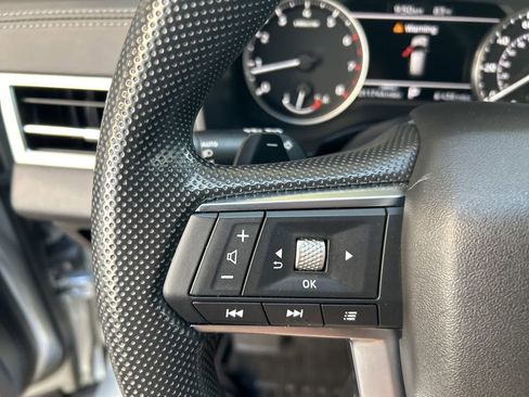 Used 2024 Mitsubishi Outlander ES image 45